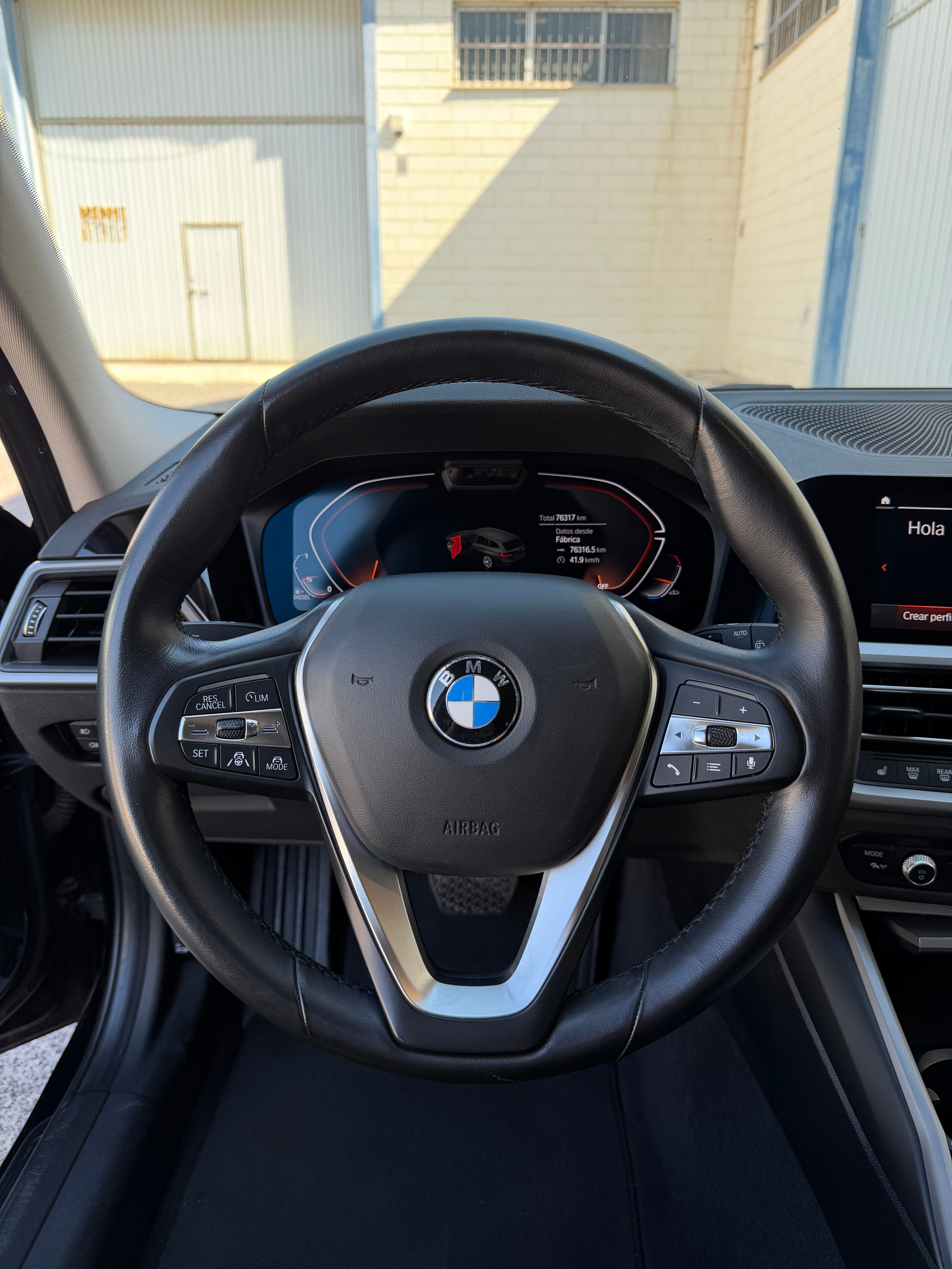 BMW 320d preview 13