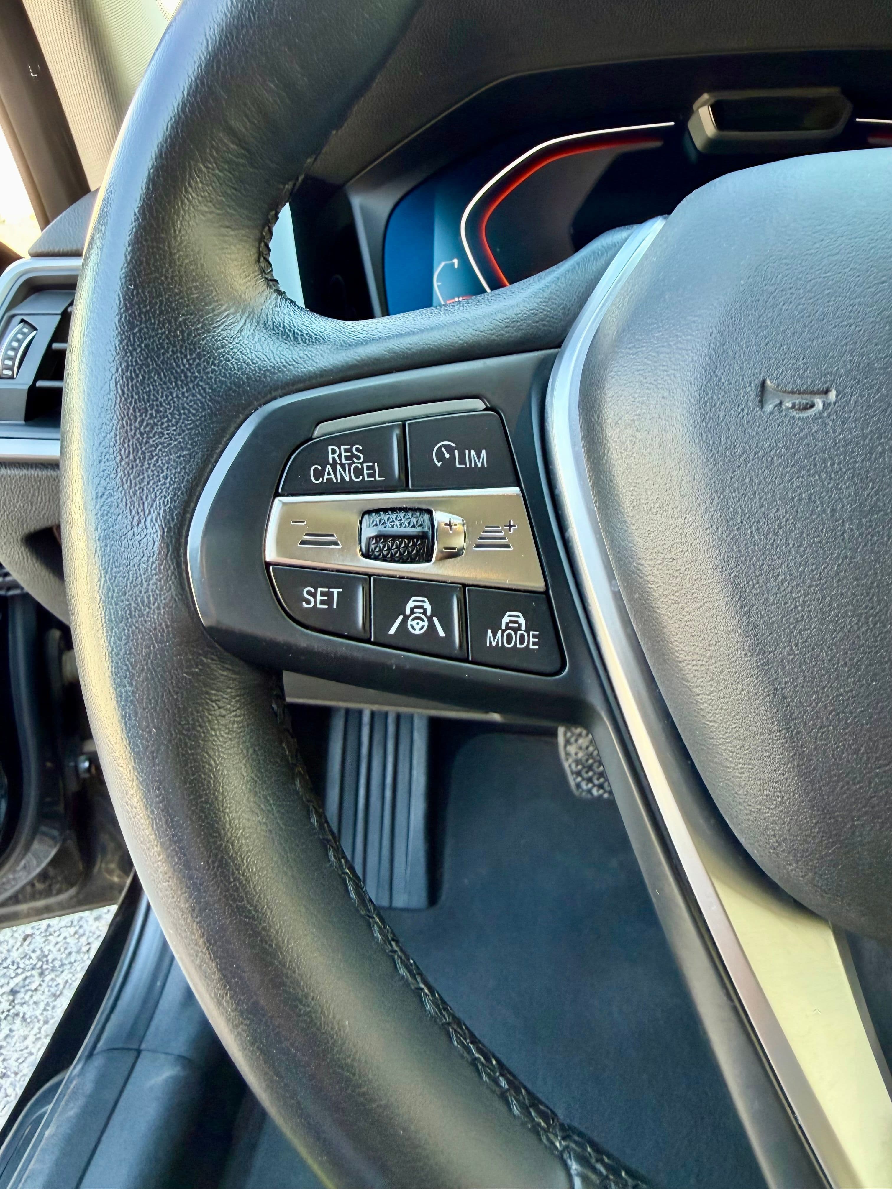 BMW 320d preview 15